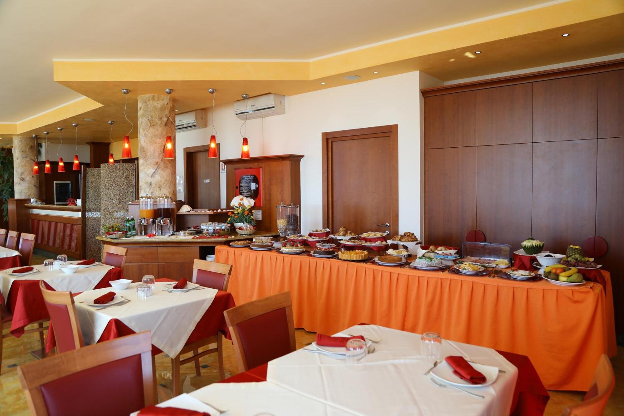 Hotel Alba 托雷拉皮罗 外观 照片
