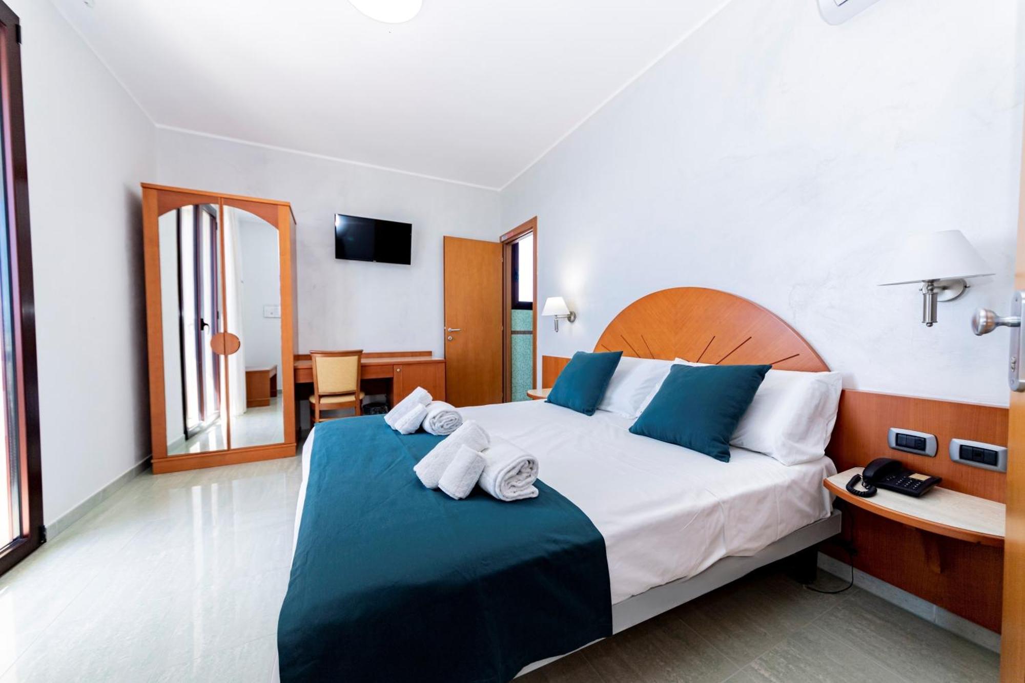 Hotel Alba 托雷拉皮罗 外观 照片