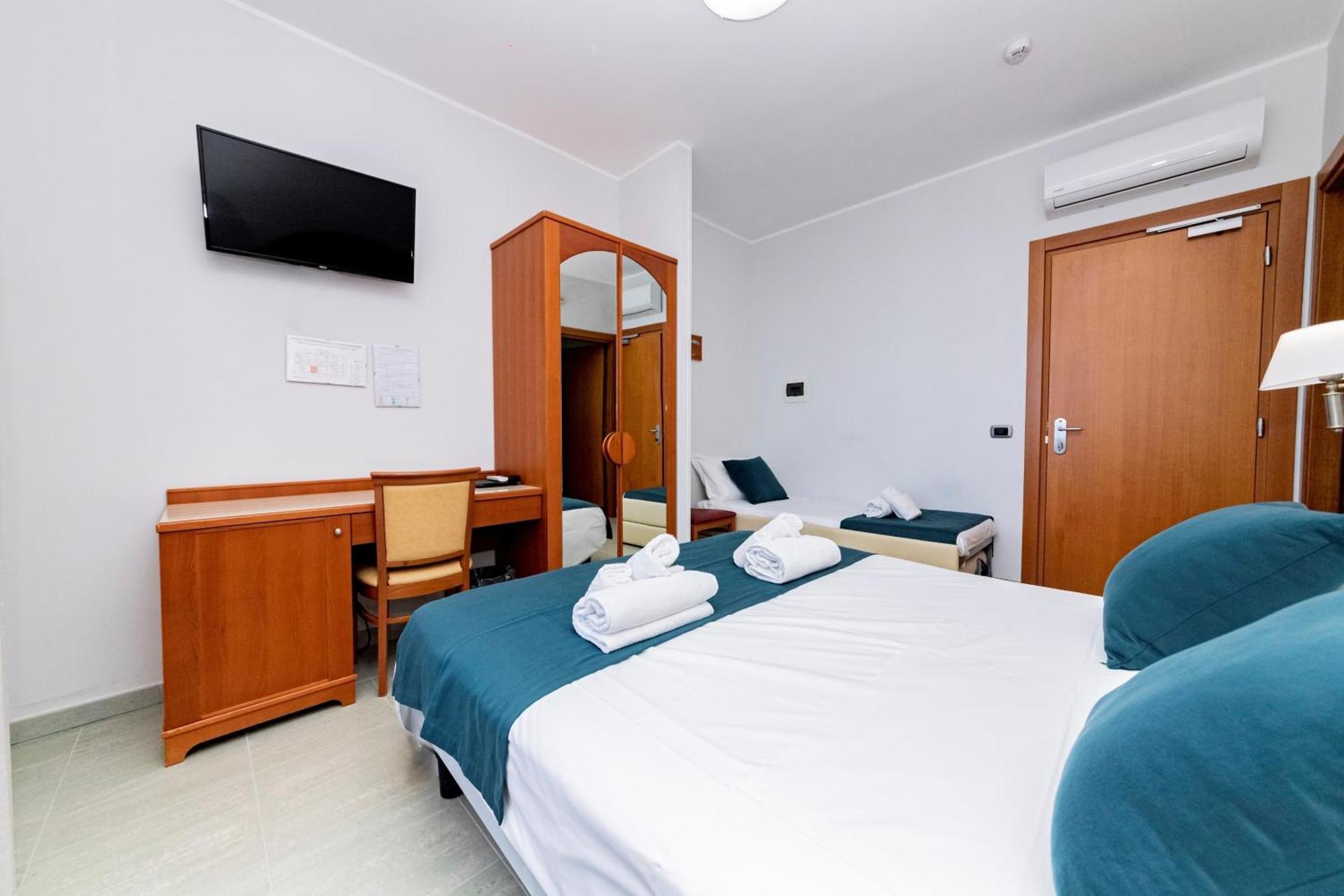 Hotel Alba 托雷拉皮罗 外观 照片